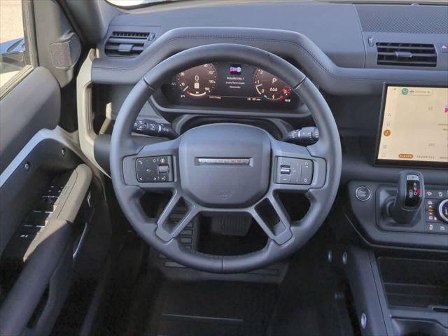 Photo of 2025 Fuji White Land Rover Defender