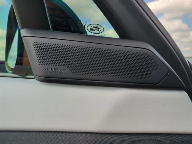 Photo of 2024 Flux Silver In Gloss Finish Land Rover Range Rover Sport