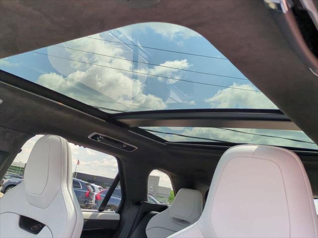 Photo of 2024 Flux Silver In Gloss Finish Land Rover Range Rover Sport