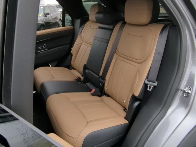 Photo of 2025 Eiger Grey Land Rover Range Rover Sport