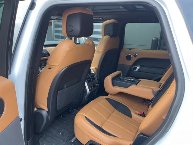 Photo of 2022 Fuji White Land Rover Range Rover Sport