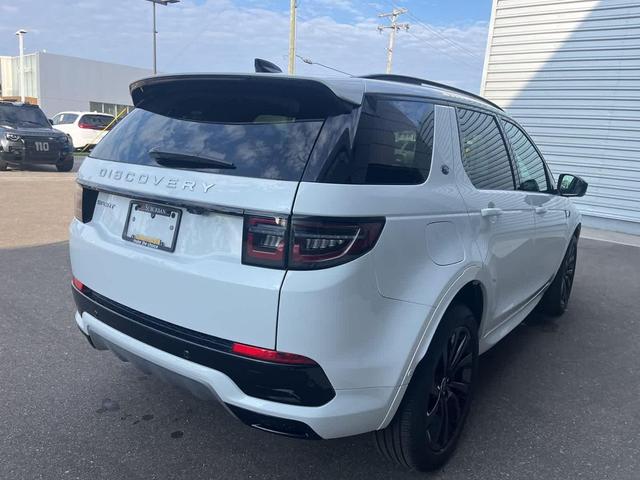 Photo of 2025 Fuji White Land Rover Discovery Sport