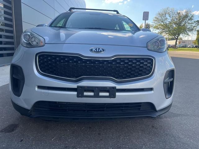 Photo of 2017 Sparkling Silver Kia Sportage