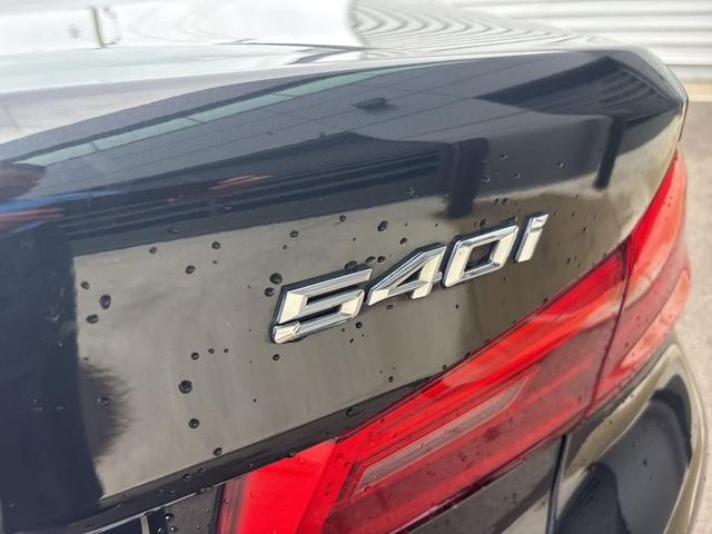 Photo of 2020 Black BMW 540