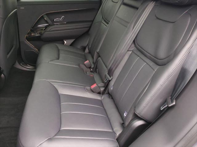 Photo of 2025 Eiger Grey Land Rover Range Rover Sport