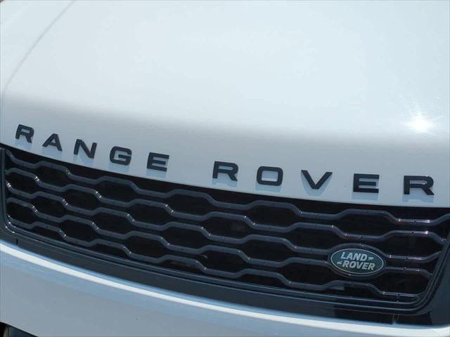 Photo of 2022 Fuji White Land Rover Range Rover Sport