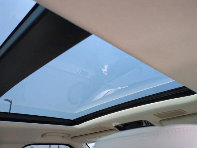 Photo of 2022 Fuji White Land Rover Range Rover Sport