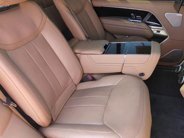 Photo of 2023 Belgravia Green Land Rover Range Rover
