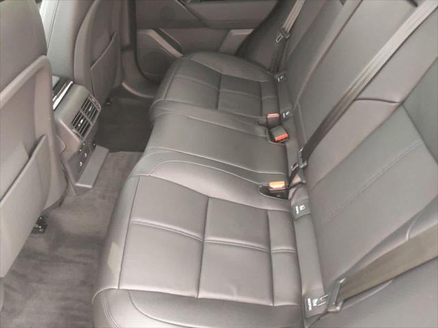 Photo of 2026 Fuji White Land Rover Range Rover Velar