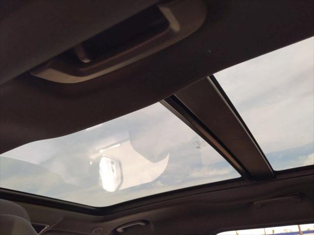 Photo of 2026 Fuji White Land Rover Range Rover Velar