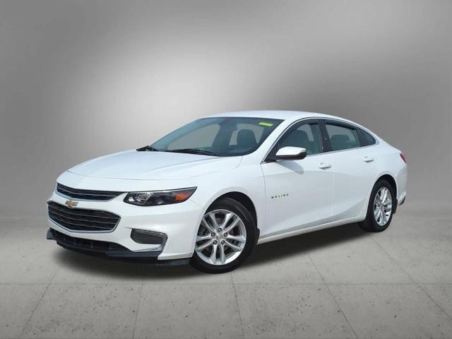 Photo of 2016 Summit White Chevrolet Malibu