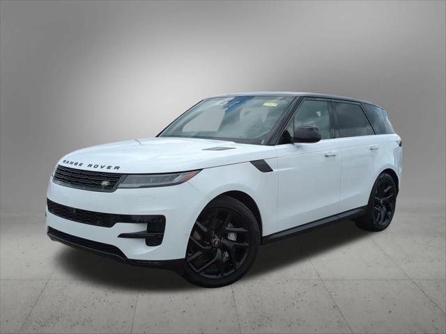 Photo of 2024 White Land Rover Range Rover Sport