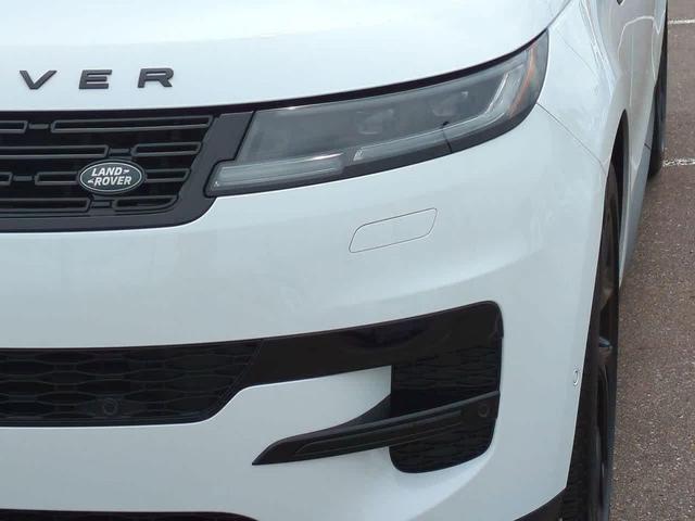 Photo of 2024 White Land Rover Range Rover Sport