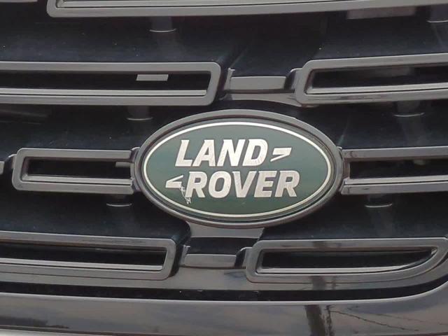 Photo of 2024 White Land Rover Range Rover Sport