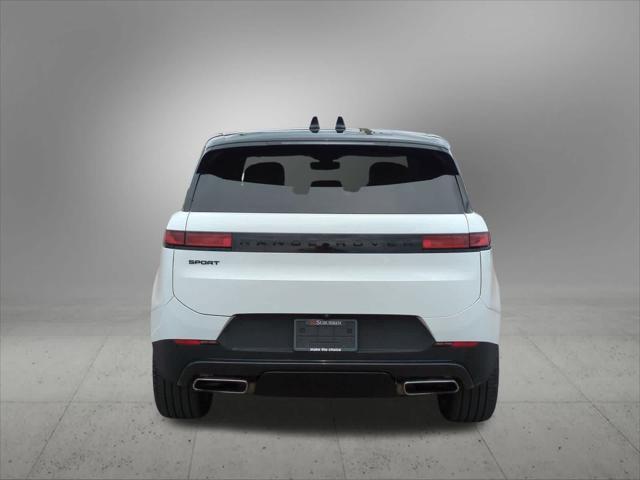 Photo of 2024 White Land Rover Range Rover Sport