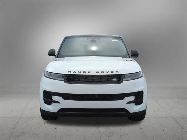 Photo of 2024 White Land Rover Range Rover Sport