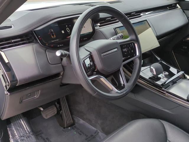 Photo of 2024 White Land Rover Range Rover Sport