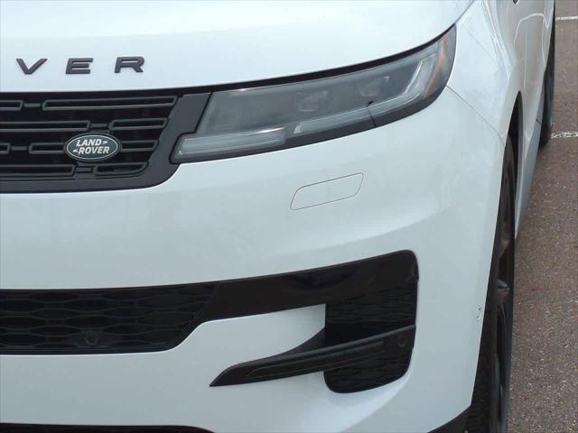 Photo of 2024 White Land Rover Range Rover Sport