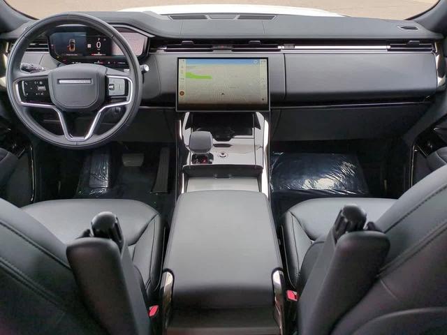 Photo of 2024 White Land Rover Range Rover Sport