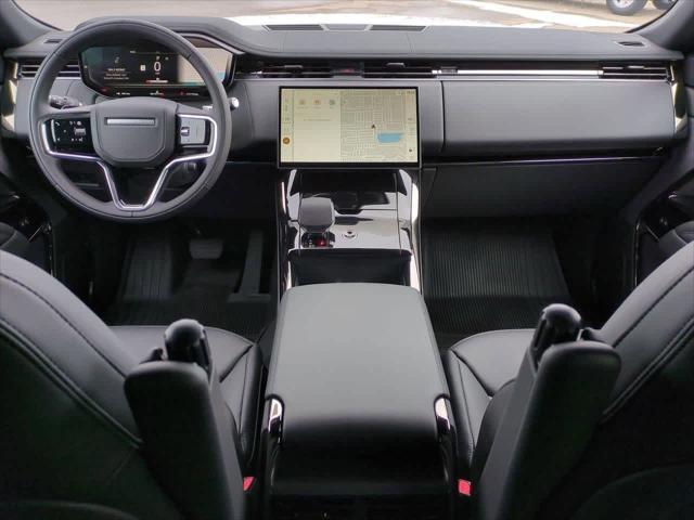 Photo of 2025 Fuji White Land Rover Range Rover Sport