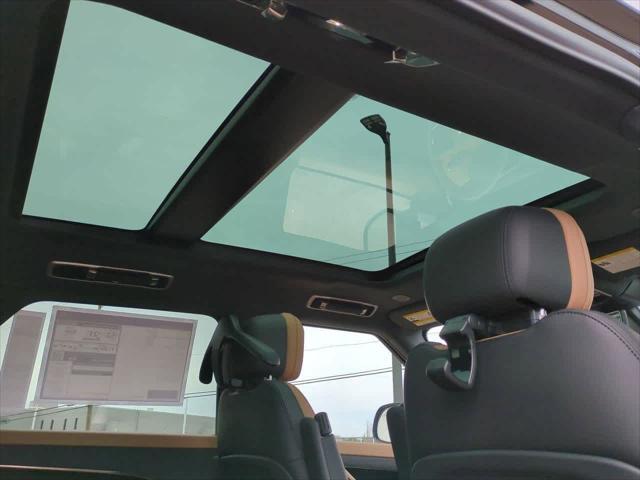 Photo of 2025 Santorini Black Land Rover Range Rover Sport