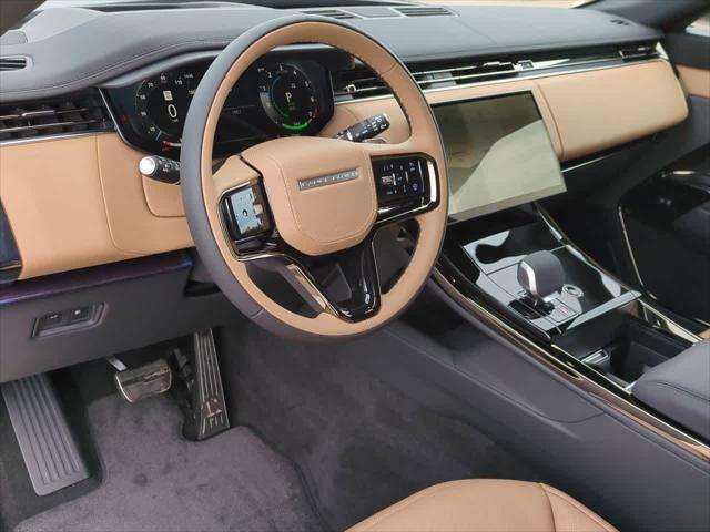 Photo of 2025 Santorini Black Land Rover Range Rover Sport