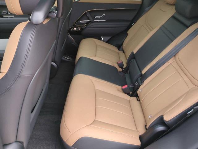 Photo of 2025 Santorini Black Land Rover Range Rover Sport