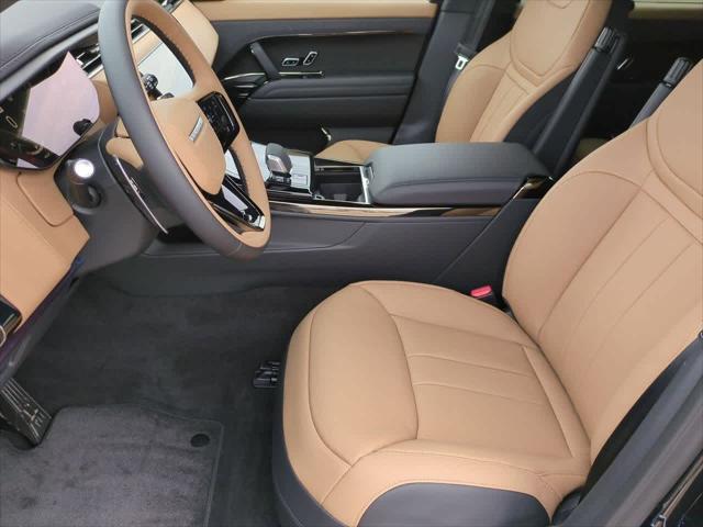 Photo of 2025 Santorini Black Land Rover Range Rover Sport