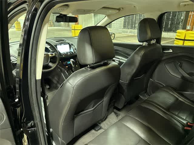 Photo of 2016 Shadow Black Ford Escape