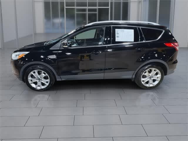 Photo of 2016 Shadow Black Ford Escape