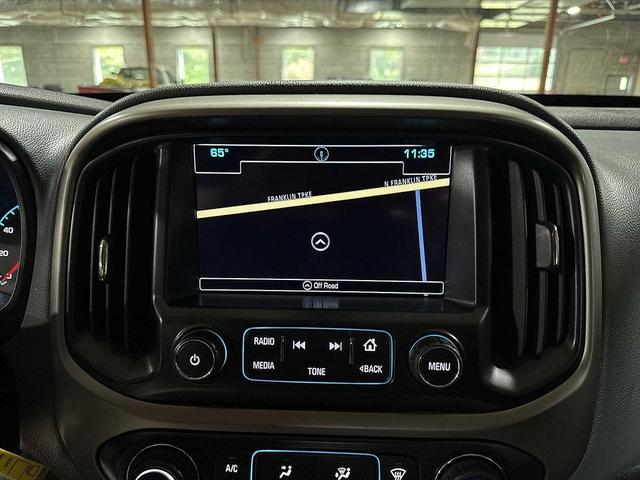Photo of 2016 Silver Ice Metallic Chevrolet Colorado