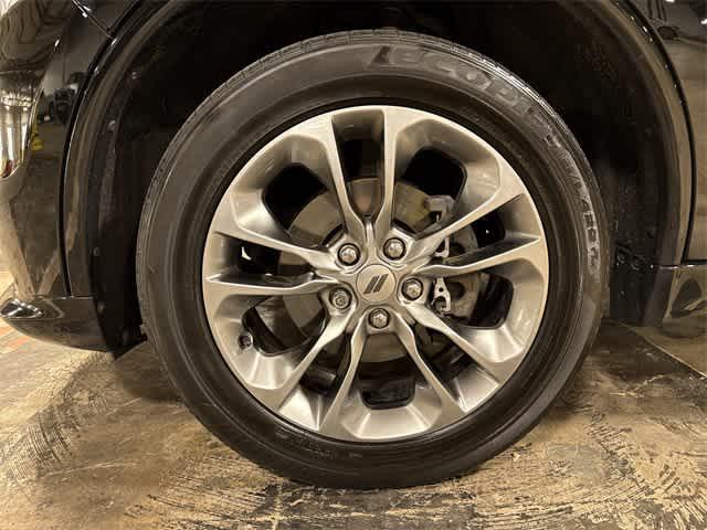 Photo of 2019 DB Black Clearcoat Dodge Durango