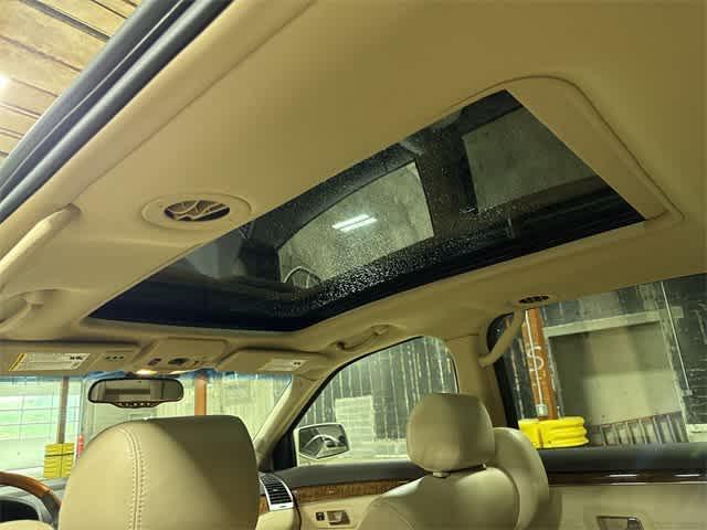 Photo of 2009 Gold Mist Cadillac SRX