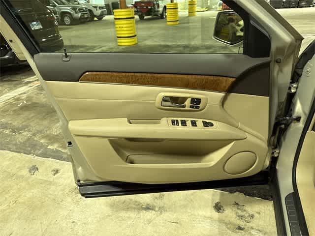 Photo of 2009 Gold Mist Cadillac SRX