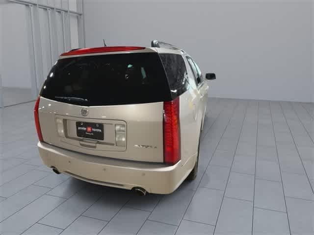 Photo of 2009 Gold Mist Cadillac SRX