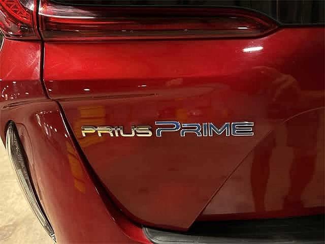 Photo of 2022 Supersonic Red Toyota Prius Prime