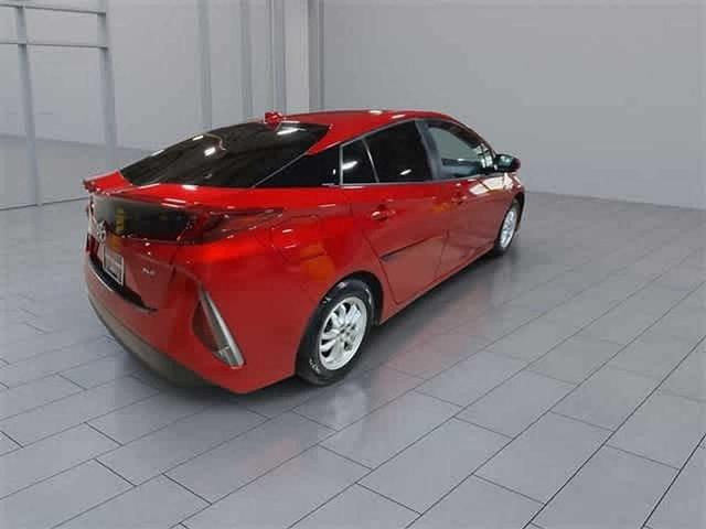 Photo of 2022 Supersonic Red Toyota Prius Prime