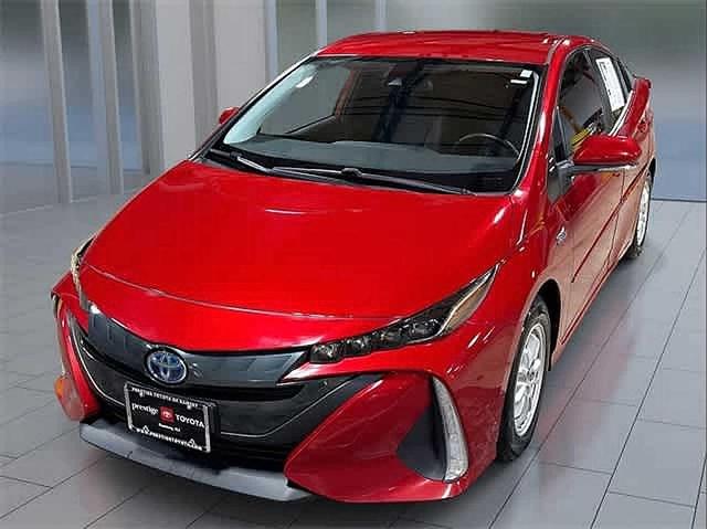 Photo of 2022 Supersonic Red Toyota Prius Prime