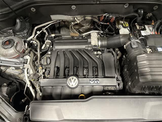 Photo of 2019 Platinum Gray Metallic Volkswagen Atlas