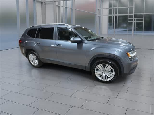 Photo of 2019 Platinum Gray Metallic Volkswagen Atlas