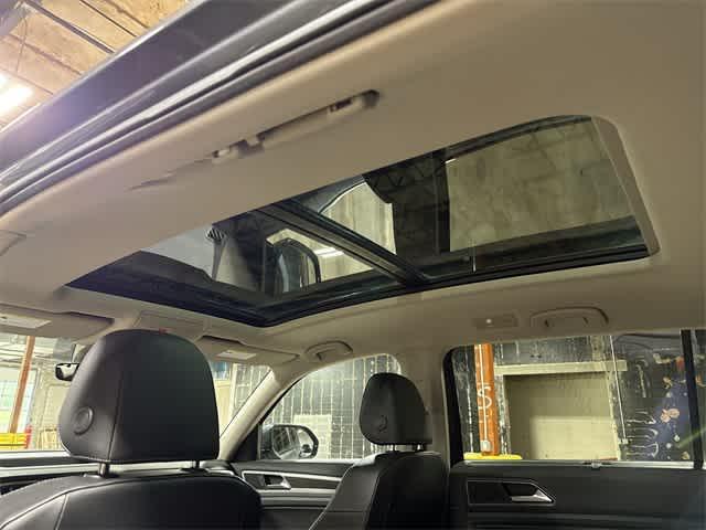 Photo of 2019 Platinum Gray Metallic Volkswagen Atlas