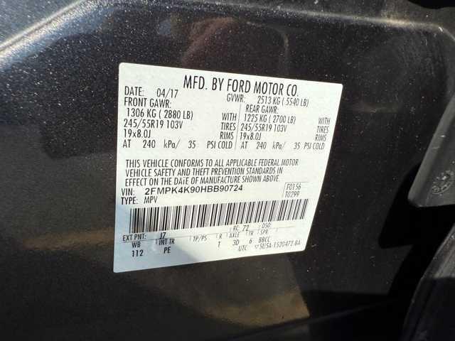 Photo of 2017 Magnetic Metallic Ford Edge