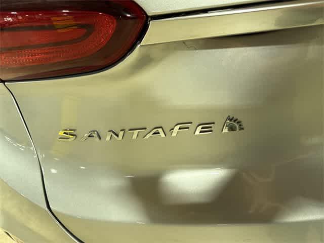 Photo of 2020 Shimmering Silver Pearl Hyundai SANTA FE