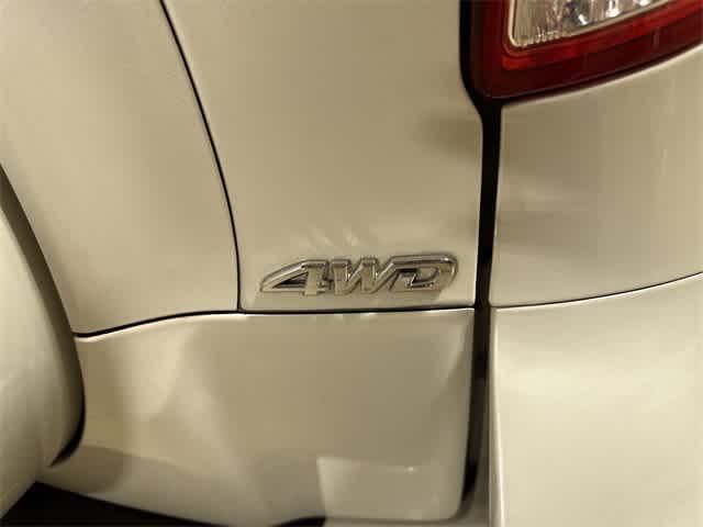 Photo of 2010 Blizzard Pearl Toyota RAV4