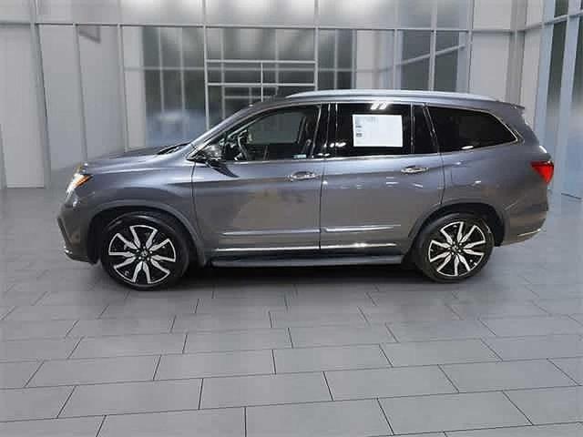 Photo of 2019 Modern Steel Metallic Honda Pilot