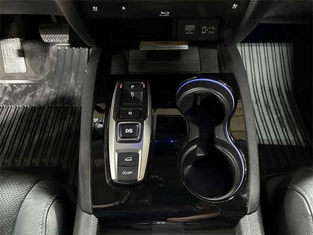 Photo of 2019 Modern Steel Metallic Honda Pilot