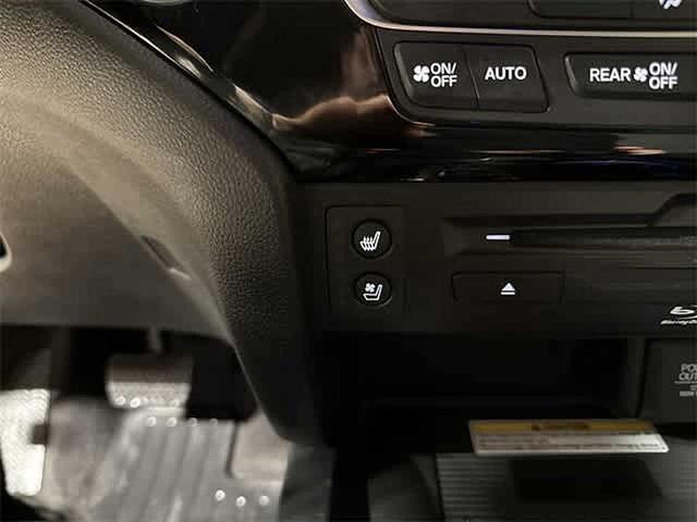 Photo of 2019 Modern Steel Metallic Honda Pilot