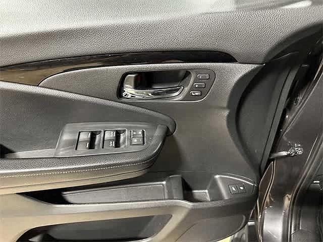Photo of 2019 Modern Steel Metallic Honda Pilot
