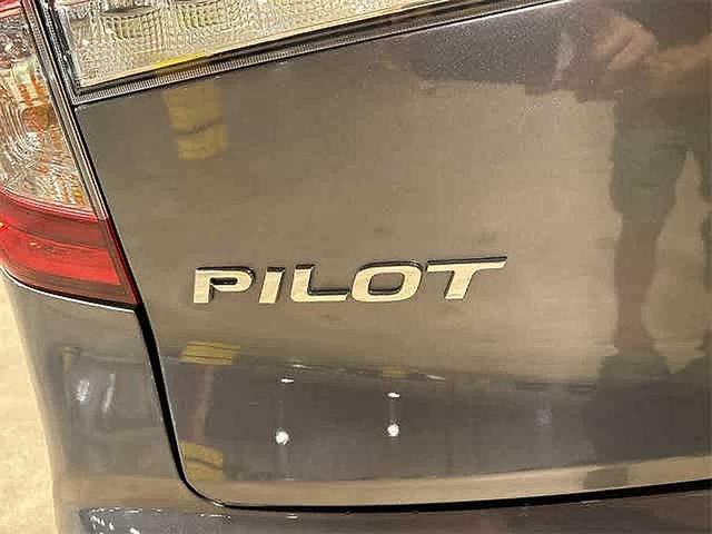 Photo of 2019 Modern Steel Metallic Honda Pilot