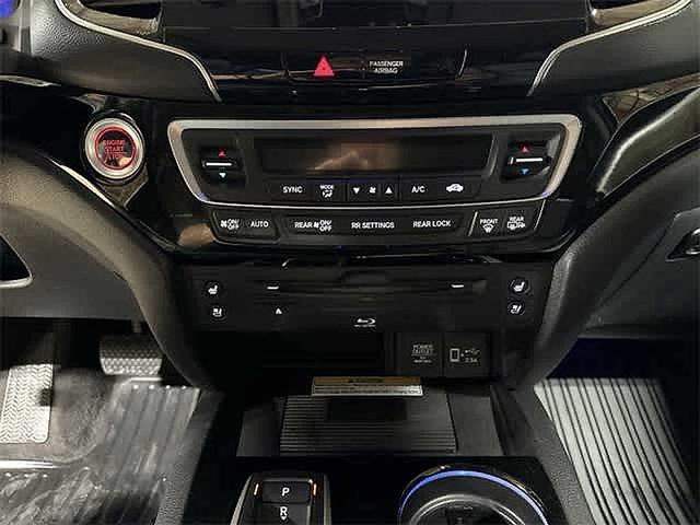 Photo of 2019 Modern Steel Metallic Honda Pilot